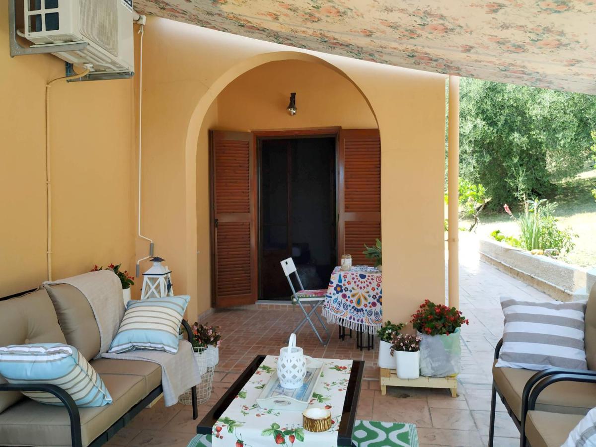 Family Holiday Apartment With Garden & Bbq Velonádes Extérieur photo