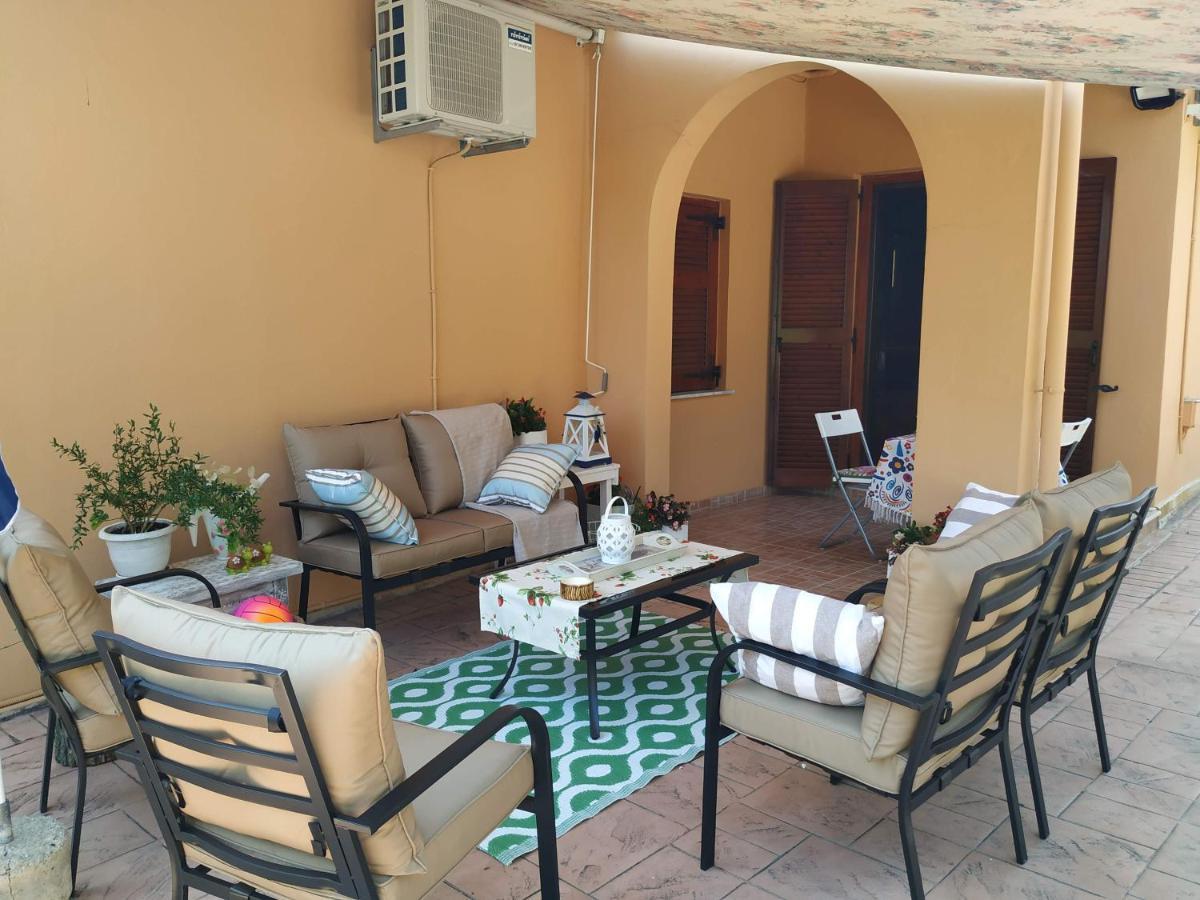 Family Holiday Apartment With Garden & Bbq Velonádes Extérieur photo