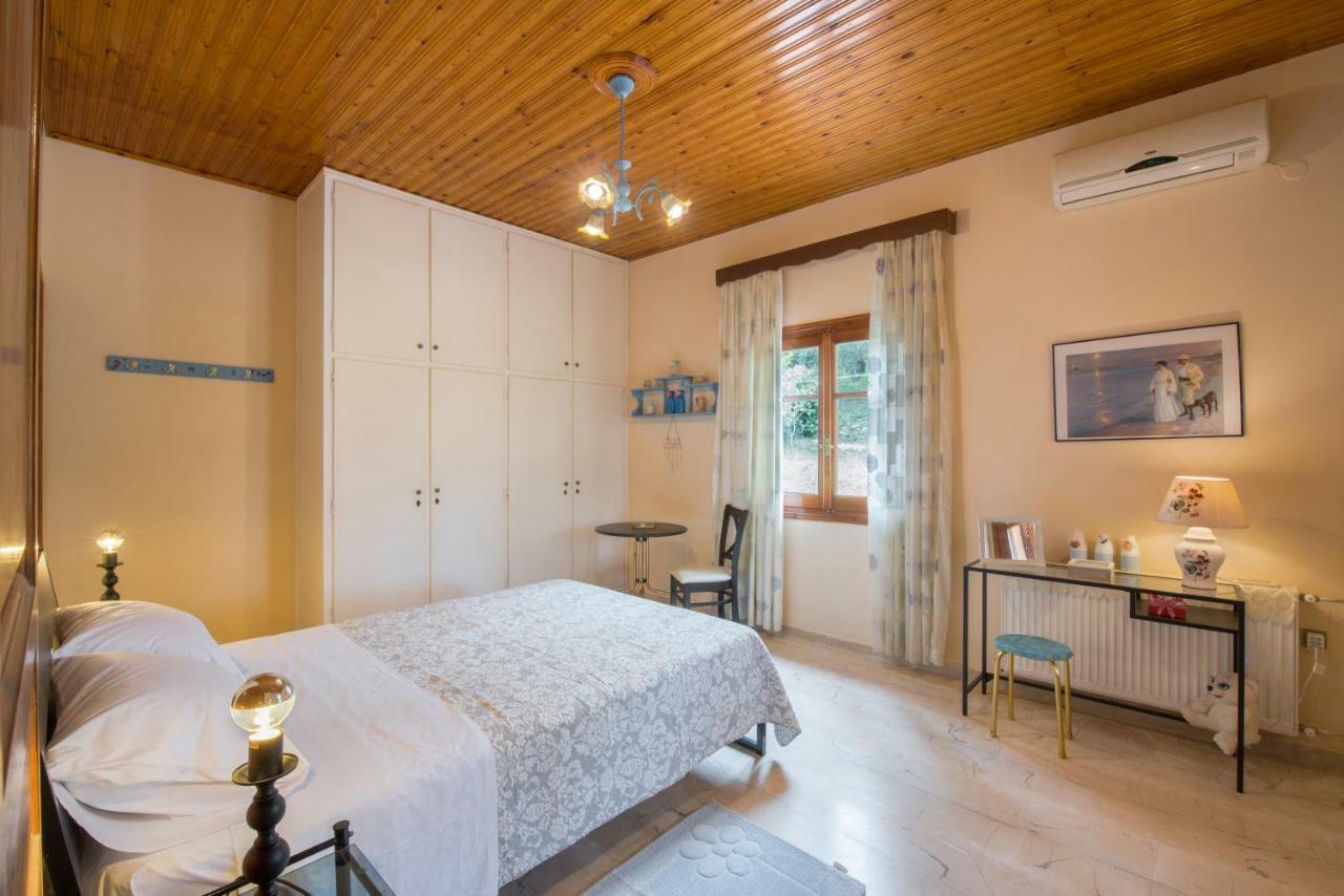 Family Holiday Apartment With Garden & Bbq Velonádes Extérieur photo