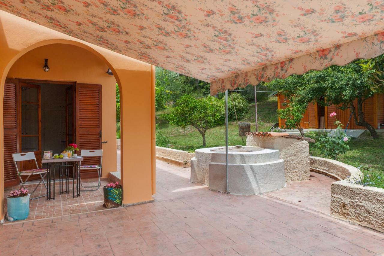 Family Holiday Apartment With Garden & Bbq Velonádes Extérieur photo
