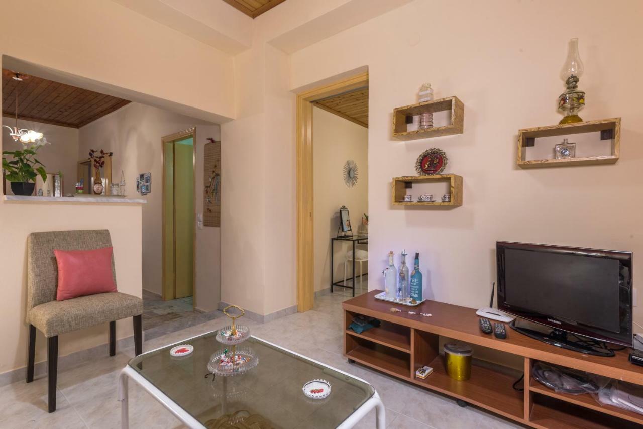 Family Holiday Apartment With Garden & Bbq Velonádes Extérieur photo