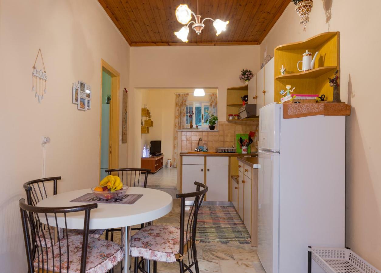 Family Holiday Apartment With Garden & Bbq Velonádes Extérieur photo