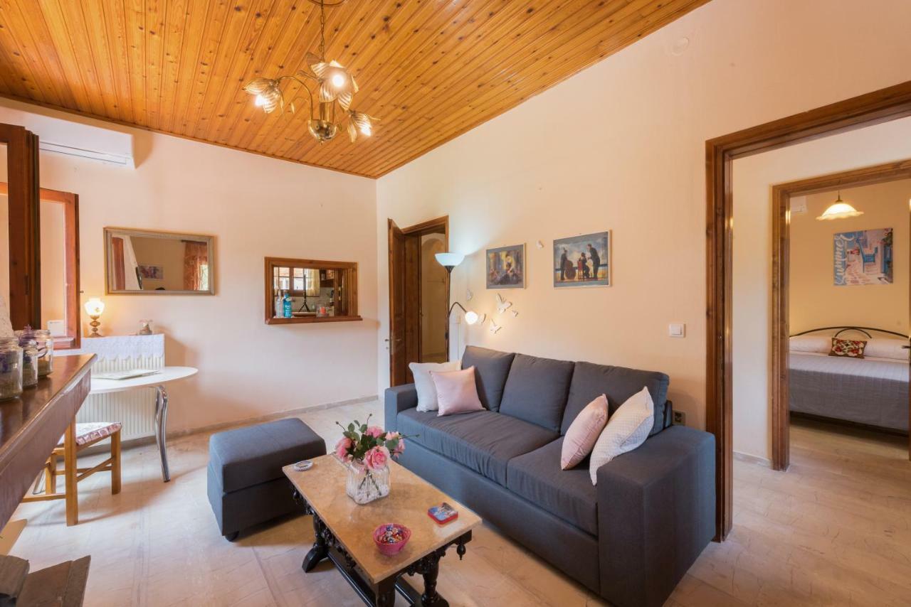 Family Holiday Apartment With Garden & Bbq Velonádes Extérieur photo