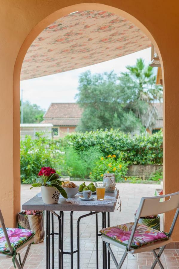 Family Holiday Apartment With Garden & Bbq Velonádes Extérieur photo